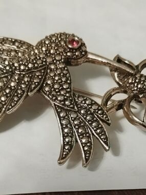 Silver Hummingbird Brooch with Pink Accent - Brand Unlisted